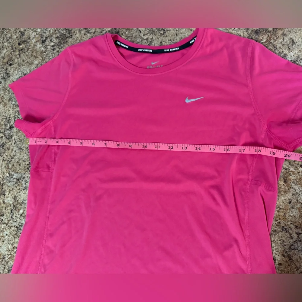 Nike Women's Pink Tempo Dri-FIT Short-Sleeve Running Shirt XL